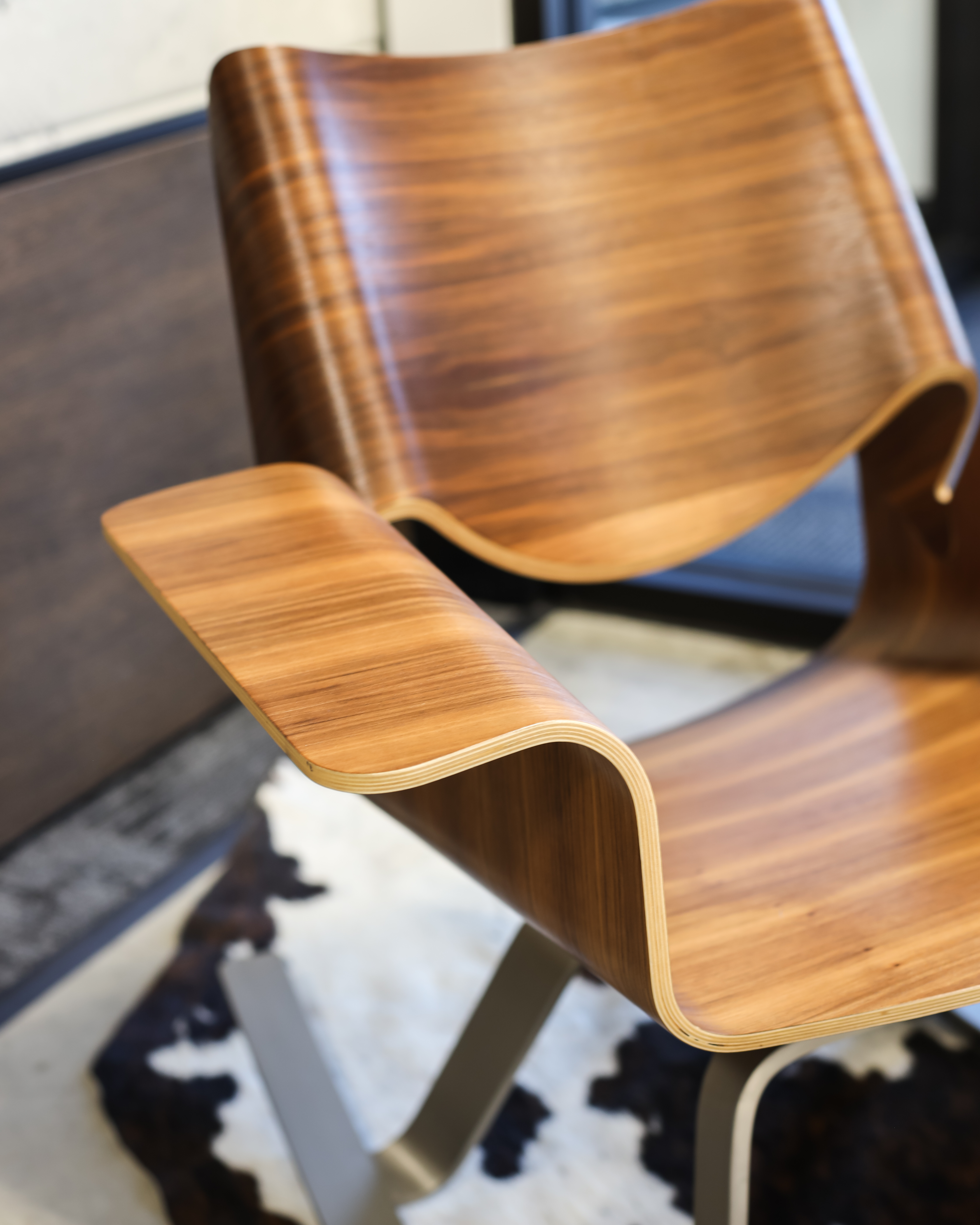 chair & rug